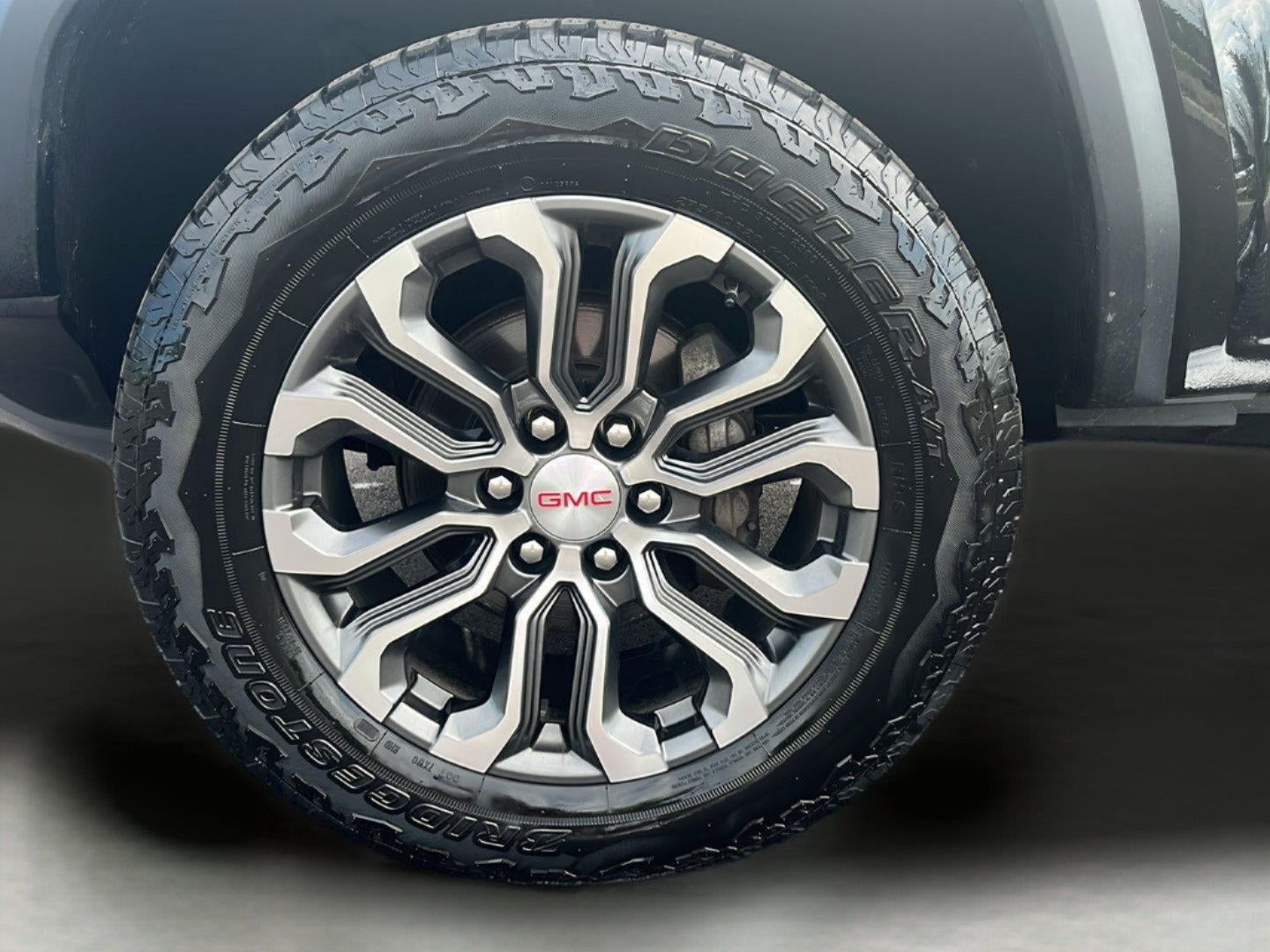2023 GMC Canyon 4WD Denali