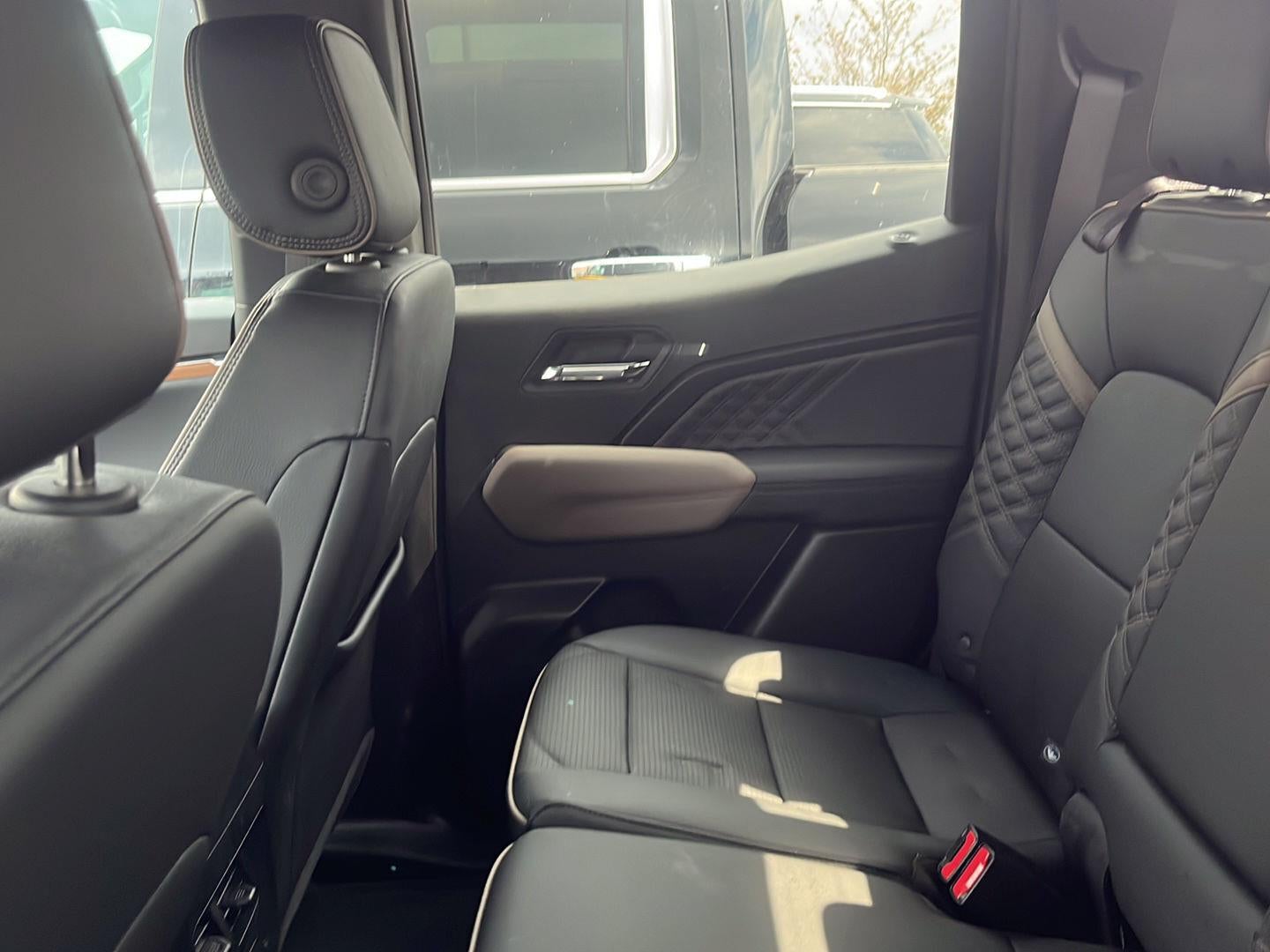 2023 GMC Canyon 4WD Denali