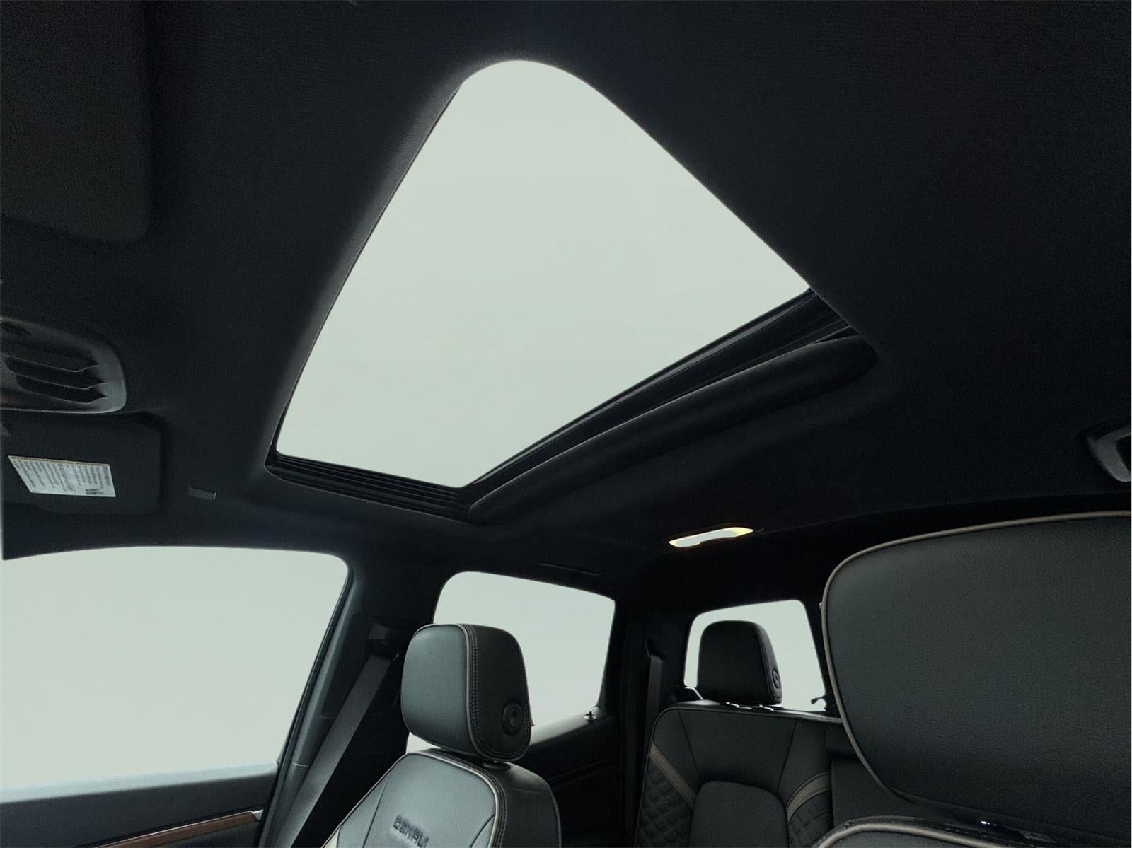 2023 GMC Canyon Denali