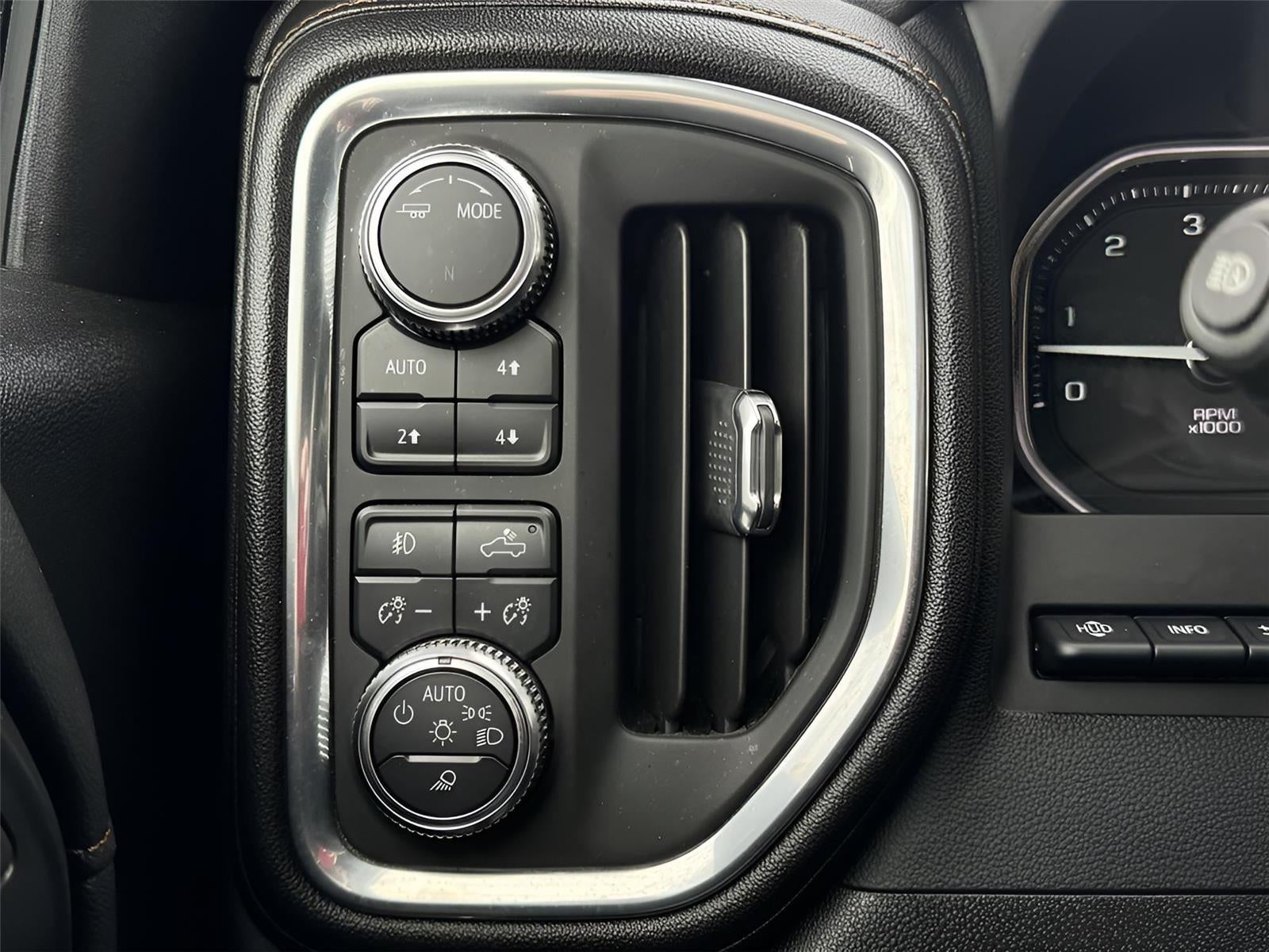 2022 GMC Sierra 1500 Limited AT4