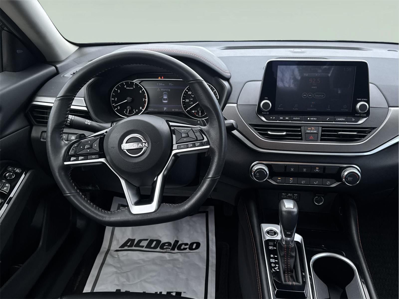 2023 Nissan Altima SR Intelligent AWD