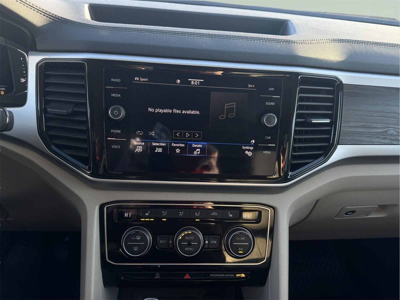 2022 Volkswagen Atlas 3.6L V6 SE w/Technology