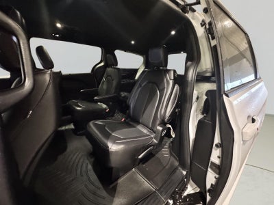 2022 Chrysler Pacifica Touring L AWD