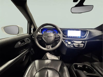 2022 Chrysler Pacifica Touring L AWD