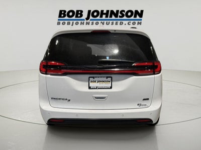 2022 Chrysler Pacifica Touring L AWD