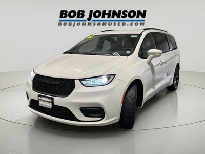 2022 Chrysler Pacifica Touring L AWD