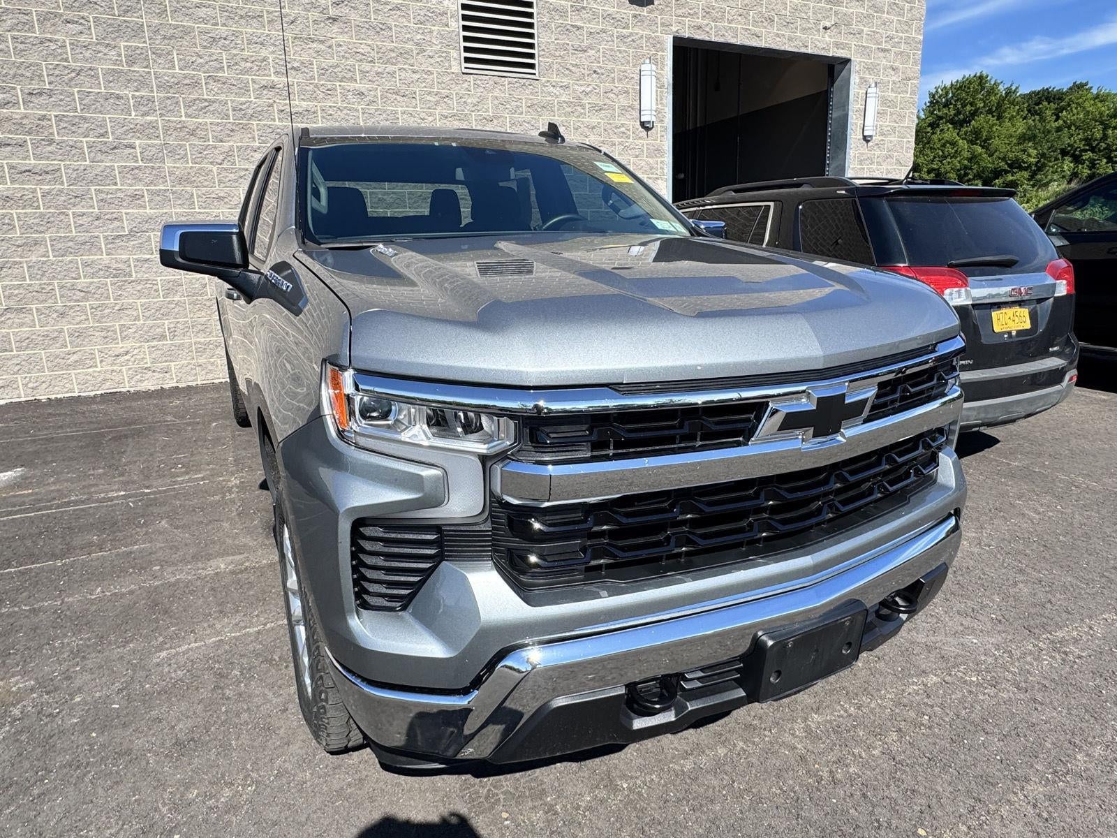 2025 Chevrolet Silverado 1500 LT (2FL)