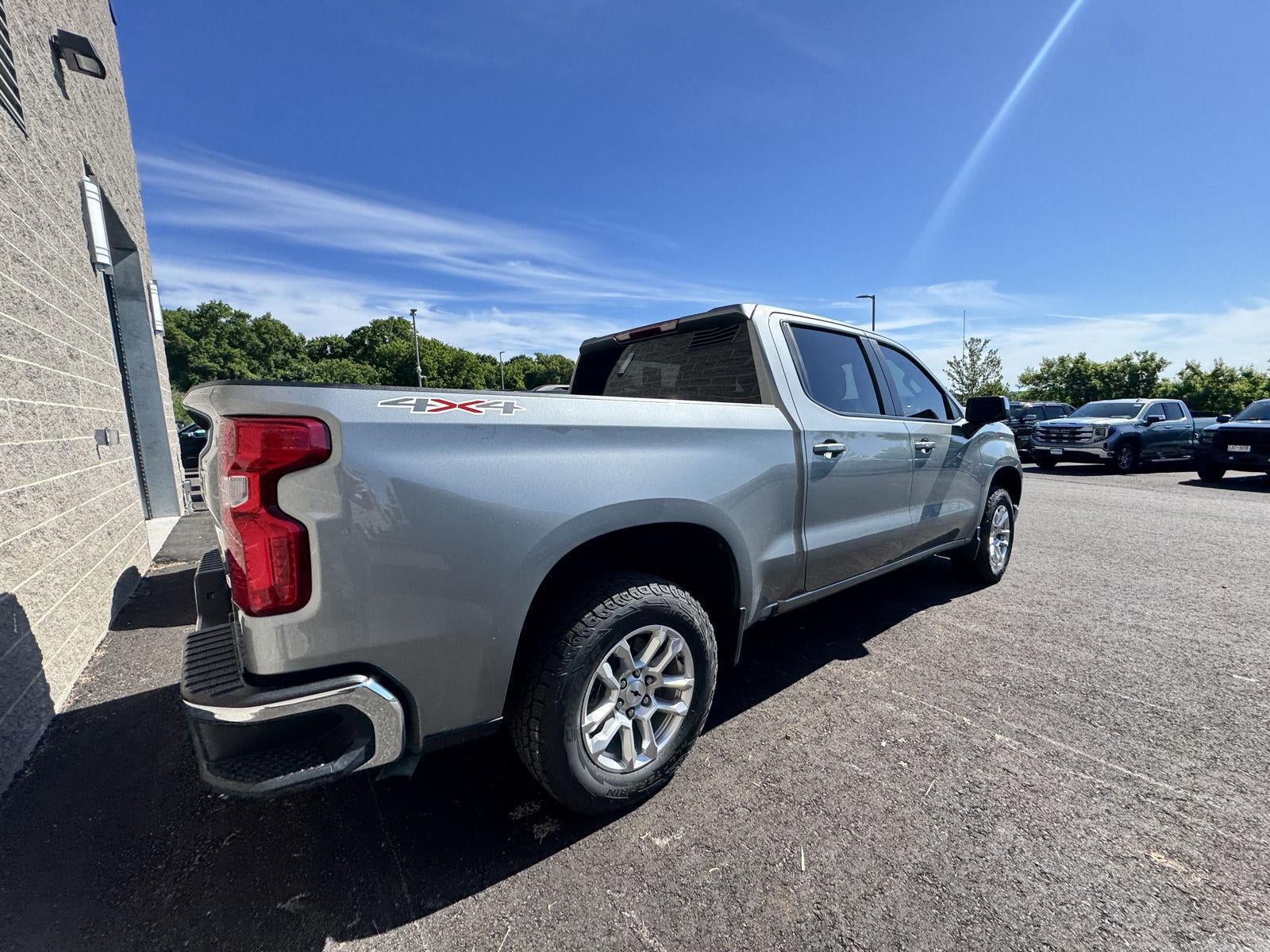 2025 Chevrolet Silverado 1500 LT (2FL)