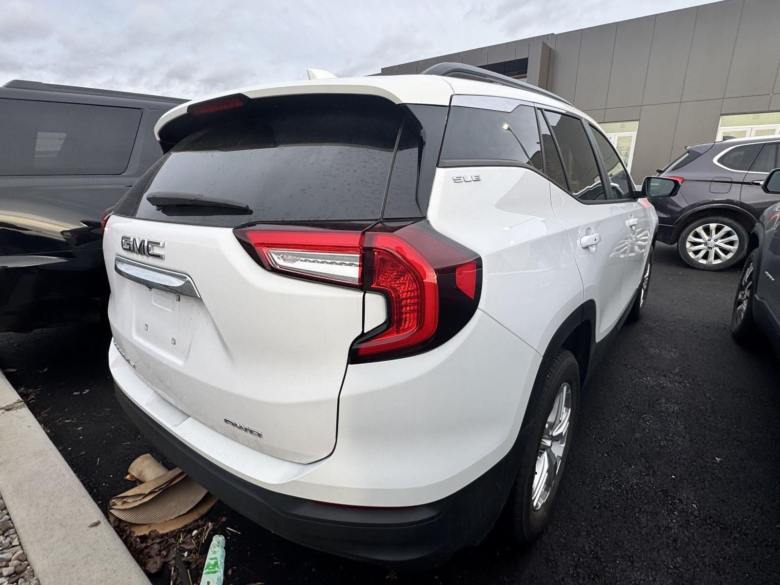 2023 GMC Terrain SLE