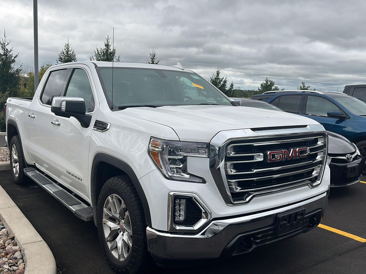 2021 GMC Sierra 1500 SLT