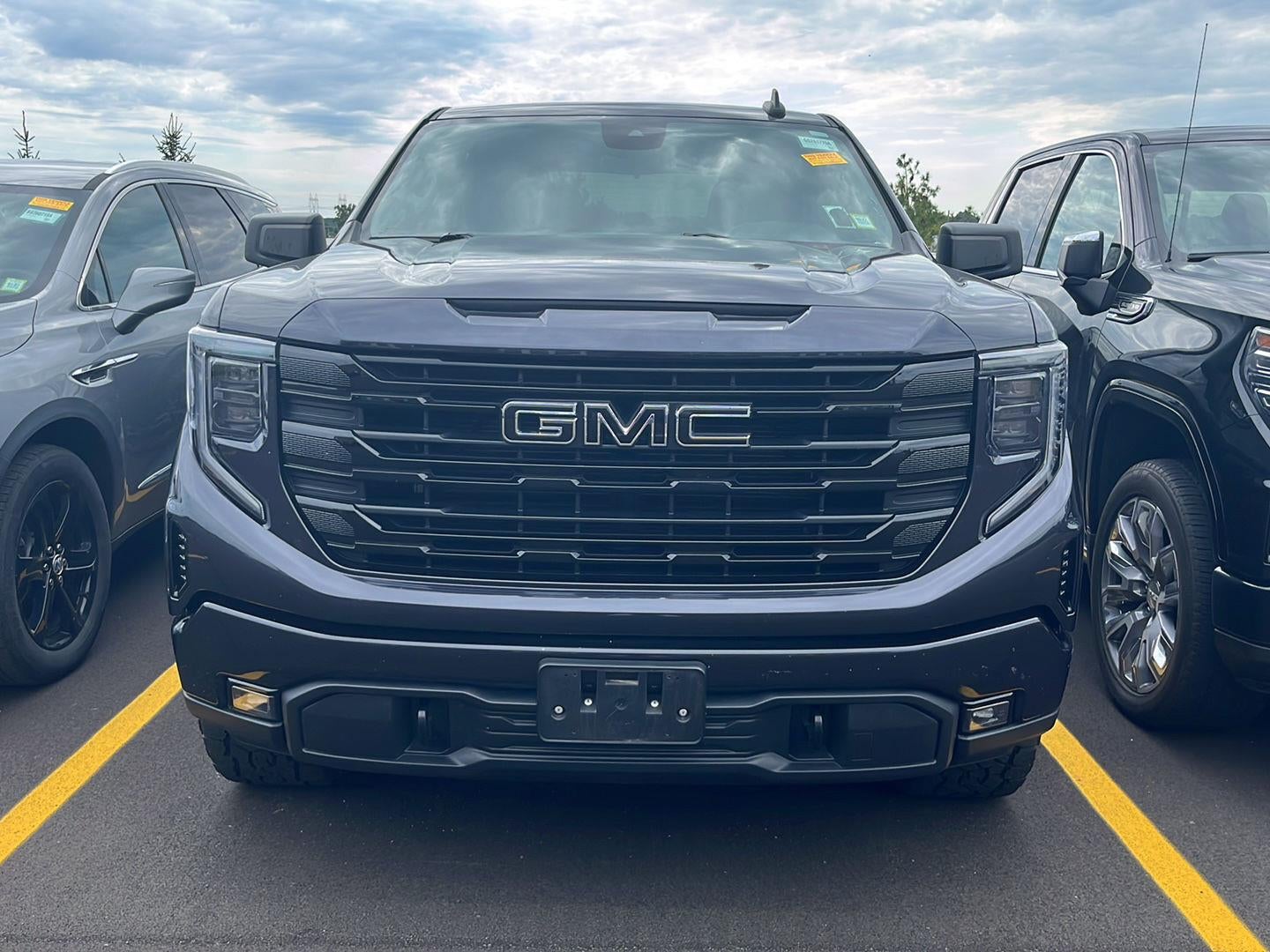 2024 GMC Sierra 1500 Elevation