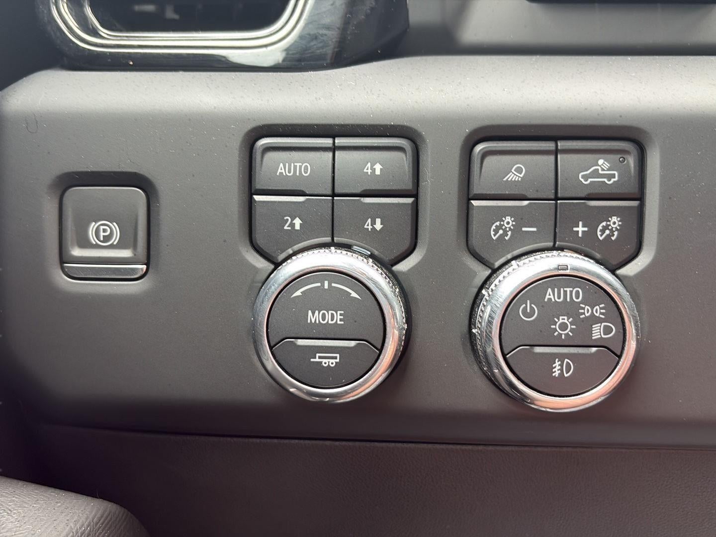 2023 GMC Sierra 1500 AT4X