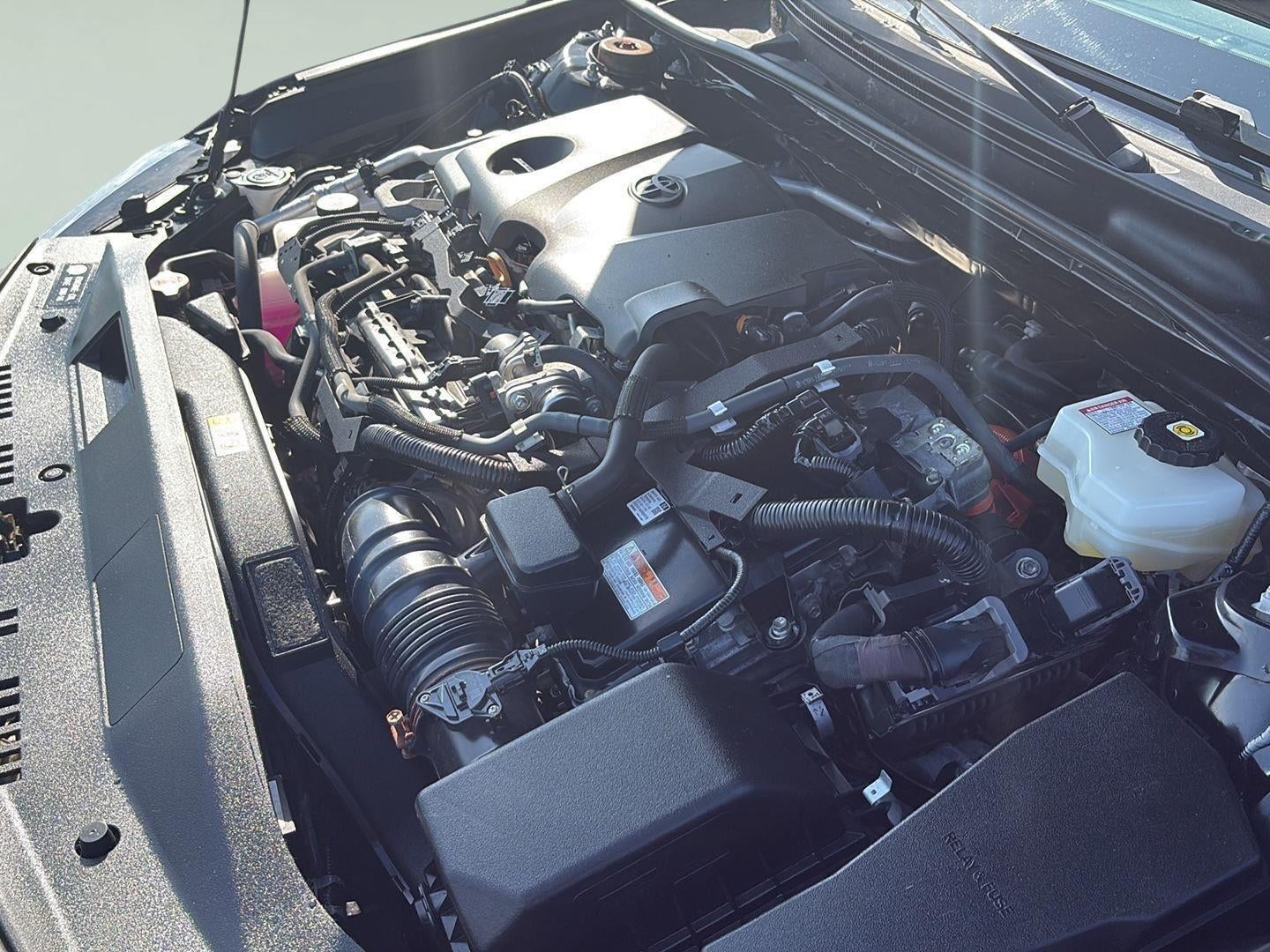 2021 Toyota Camry SE Hybrid