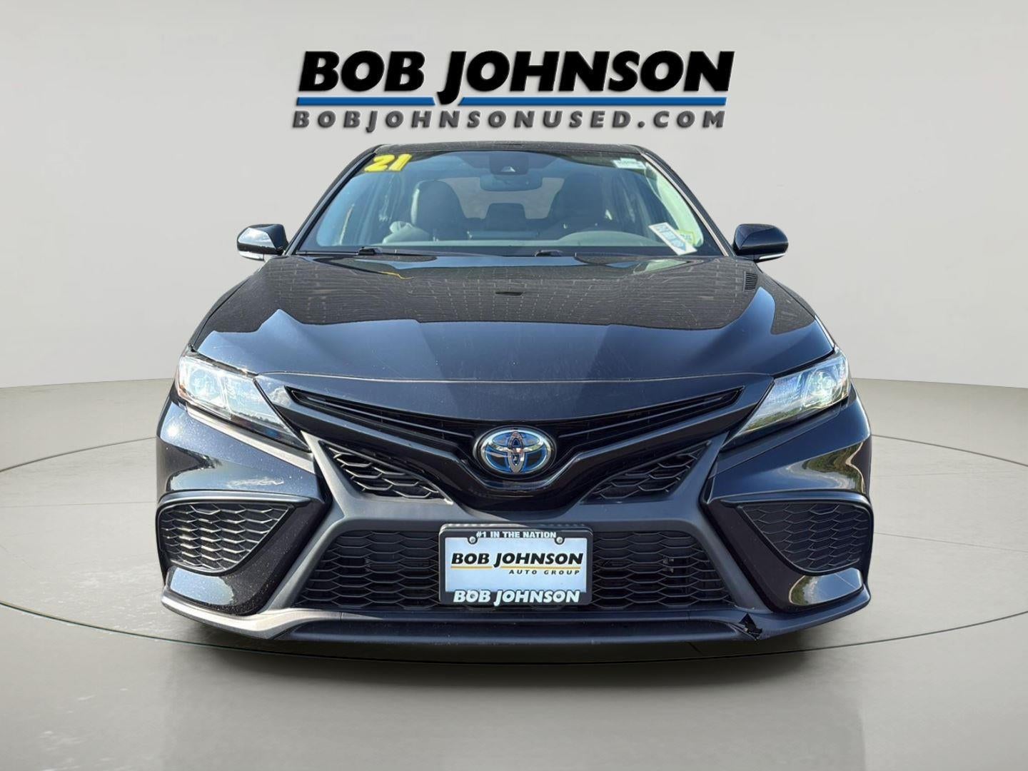 2021 Toyota Camry SE Hybrid