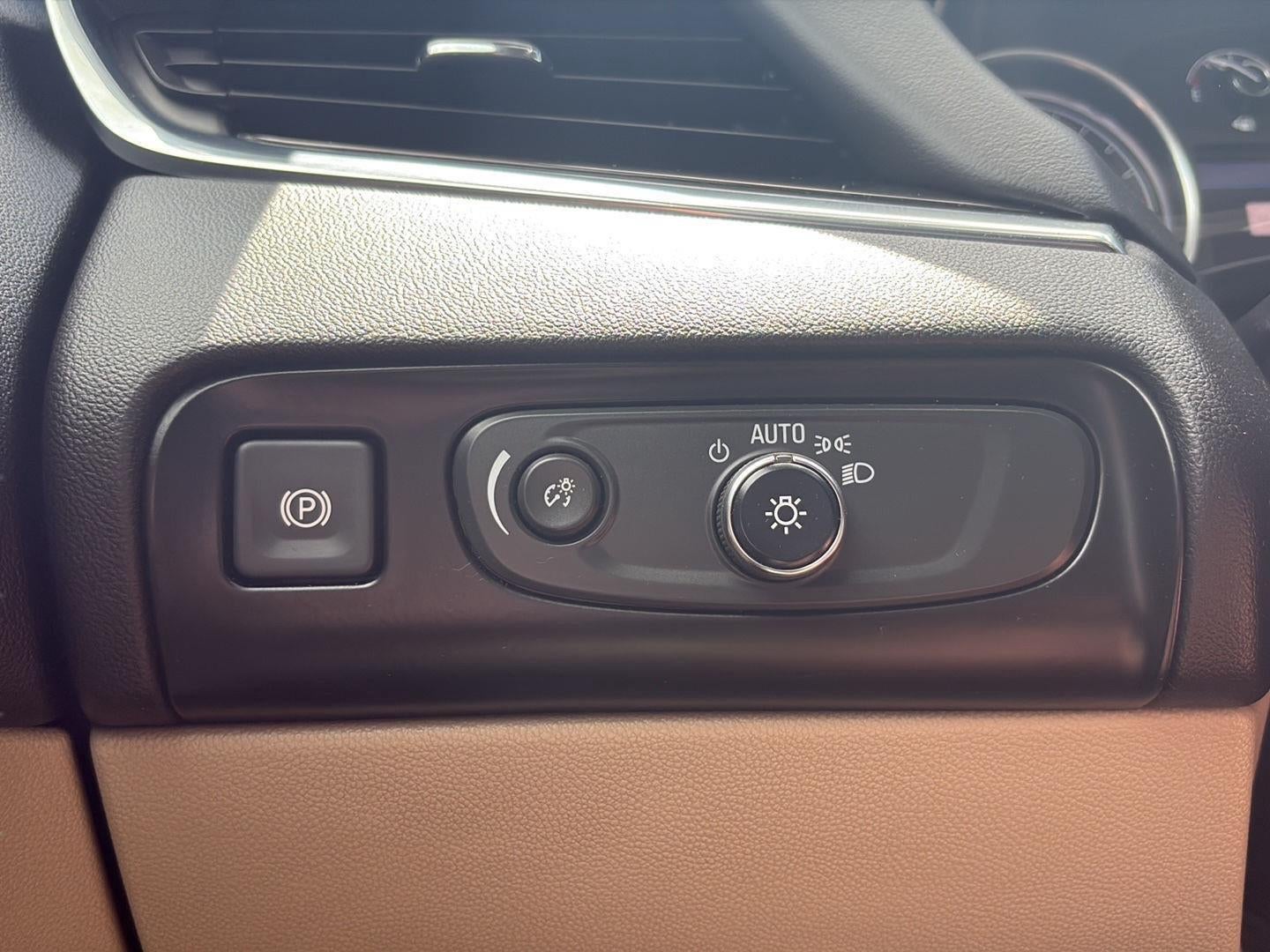 2021 Buick Enclave Essence