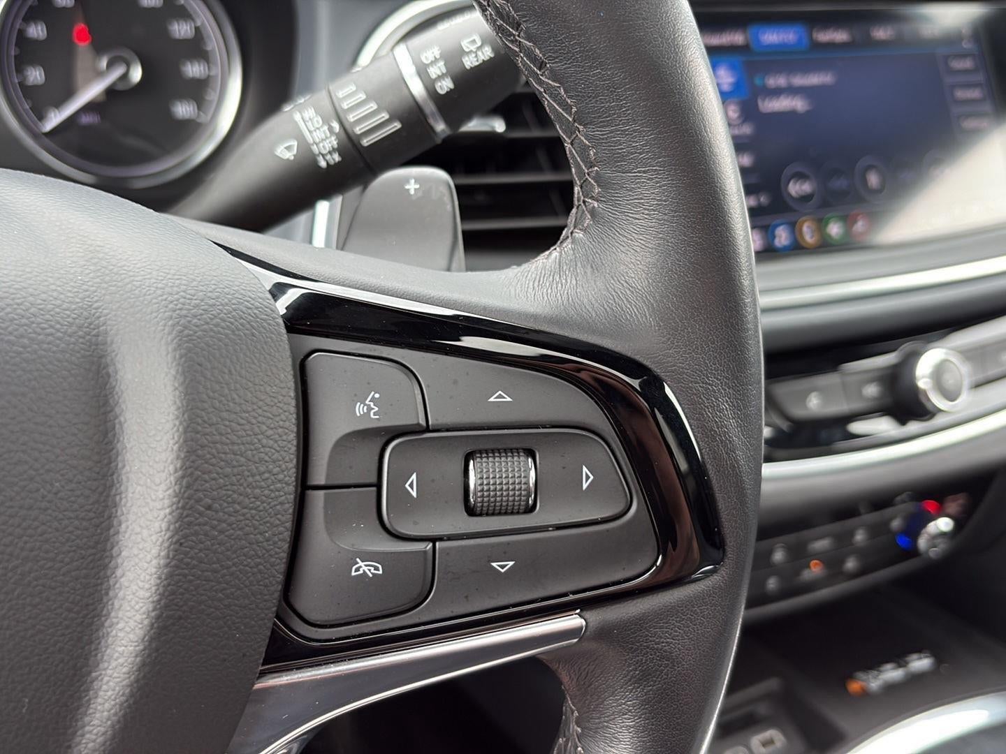 2023 Buick Enclave Essence