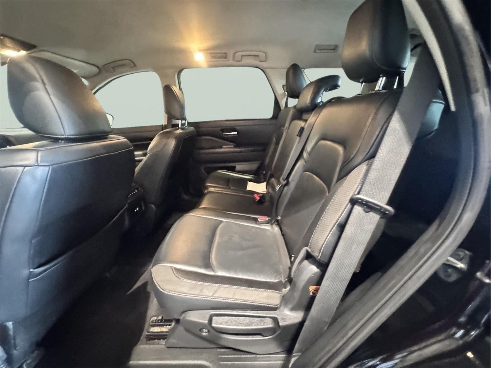 2022 Nissan Pathfinder SL 4WD