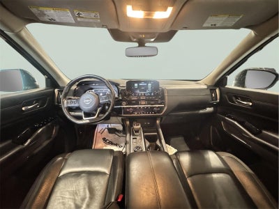 2022 Nissan Pathfinder SL 4WD
