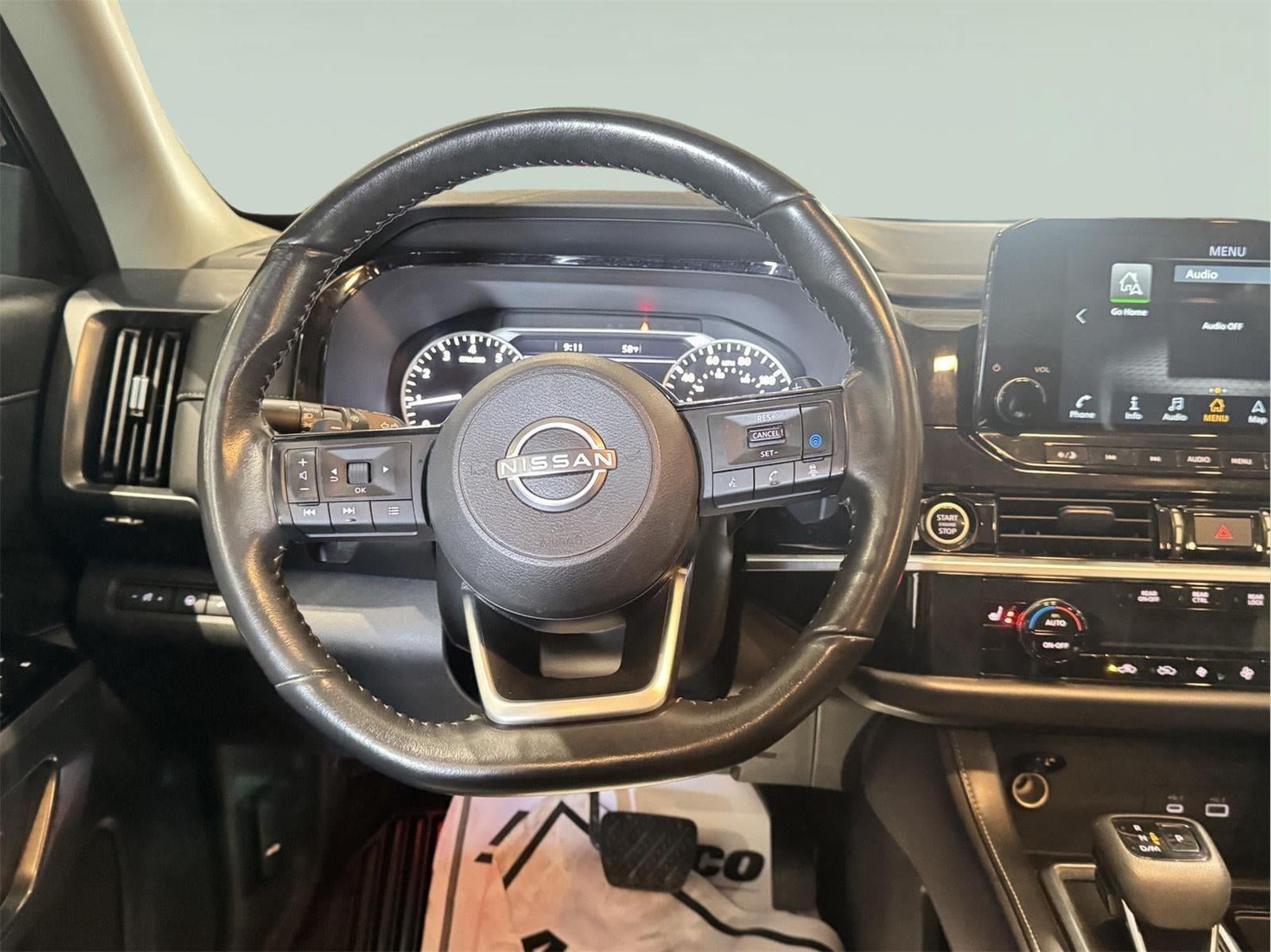 2022 Nissan Pathfinder SL 4WD