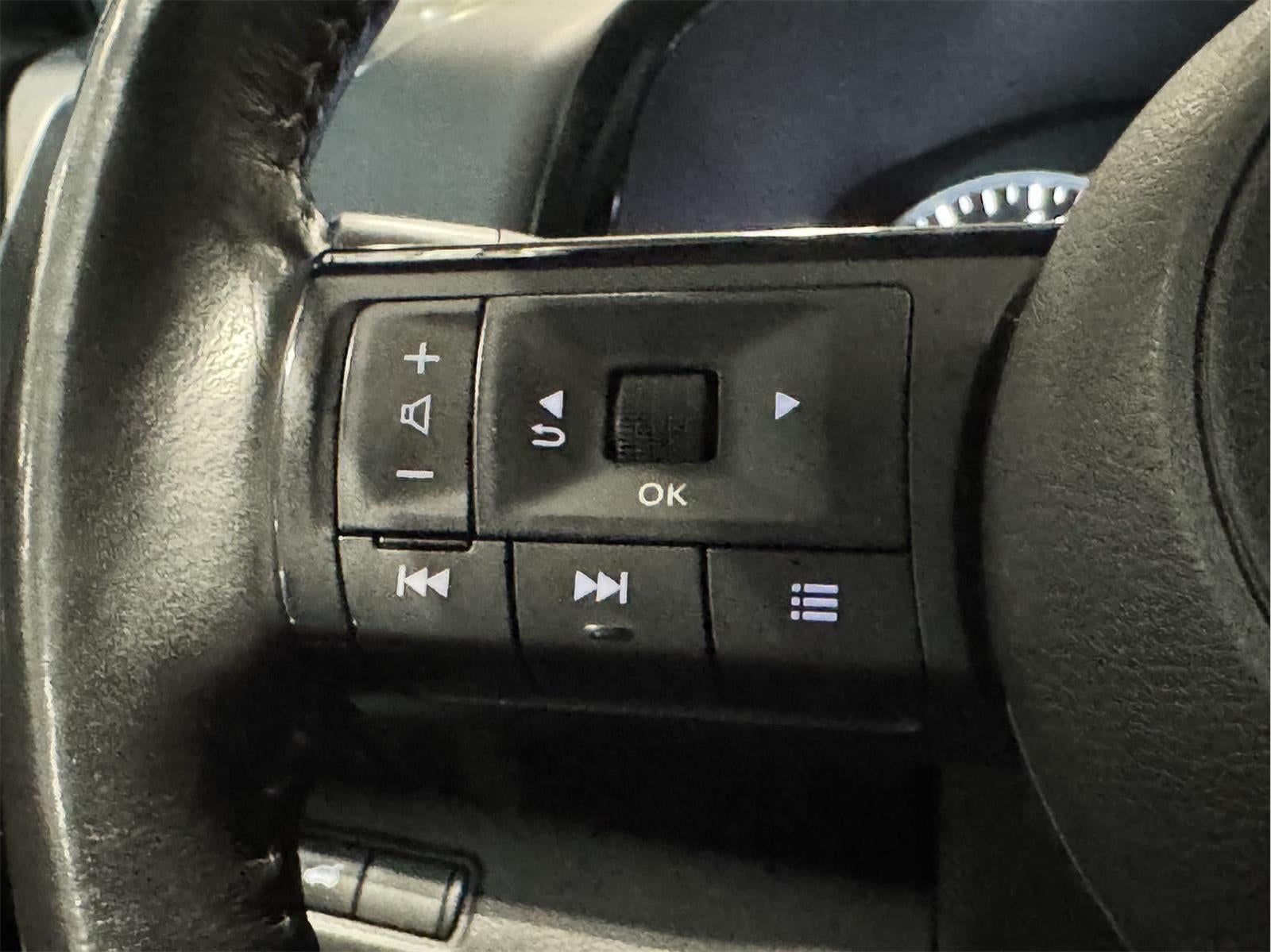 2022 Nissan Pathfinder SL 4WD