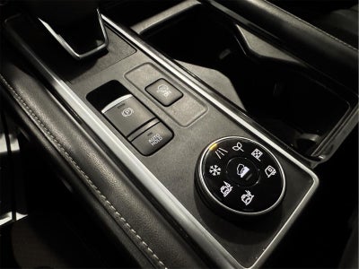 2022 Nissan Pathfinder SL 4WD