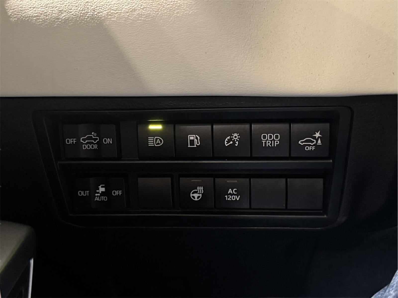 2022 Toyota Tundra Hybrid Capstone