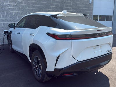 2023 Lexus RZ 450e Luxury