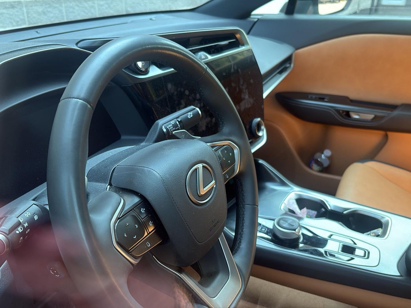 2023 Lexus RZ 450e Luxury