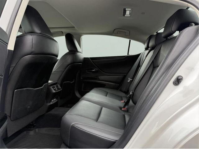 2023 Lexus ES 250 AWD Base