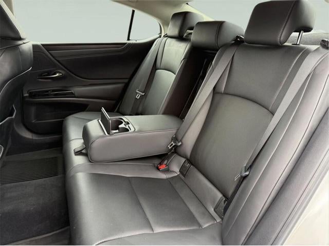 2023 Lexus ES 250 AWD Base