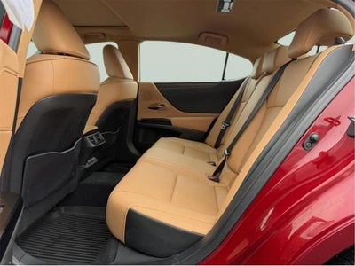2023 Lexus ES 250 AWD Base