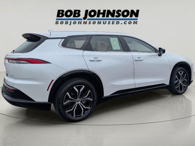 2025 Toyota Crown Signia XLE