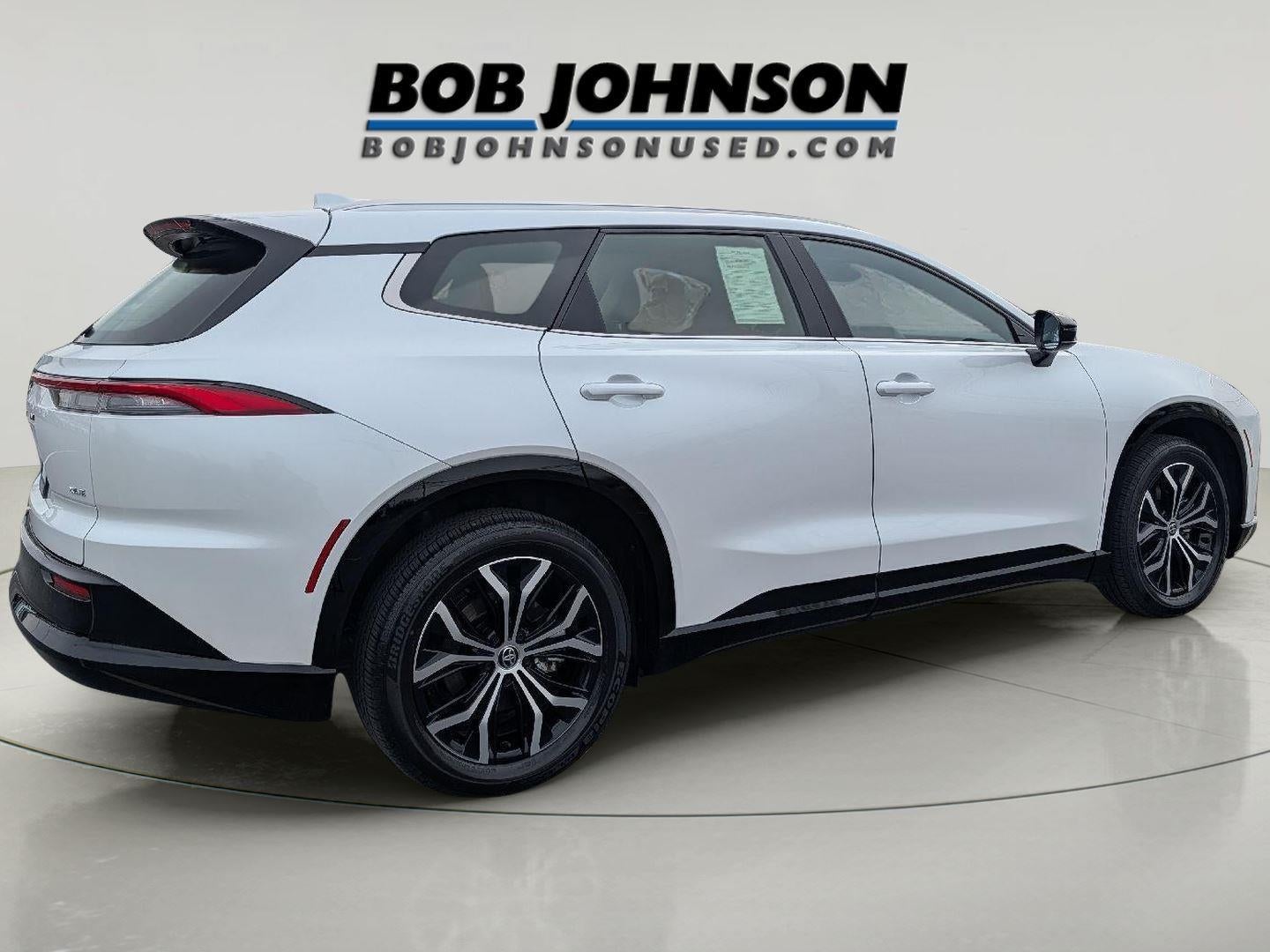 2025 Toyota Crown Signia XLE