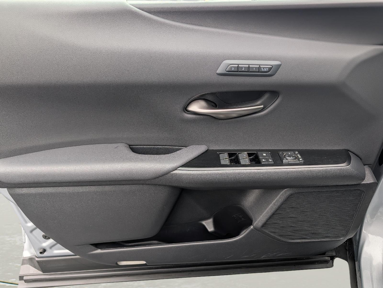 2023 Lexus UX 250H F SPORT HANDLING AWD