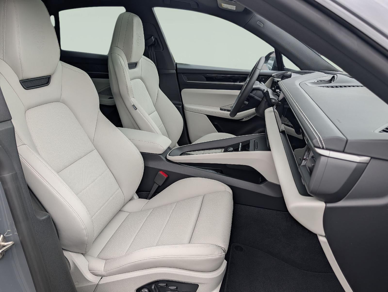 2025 Porsche Macan Electric 4