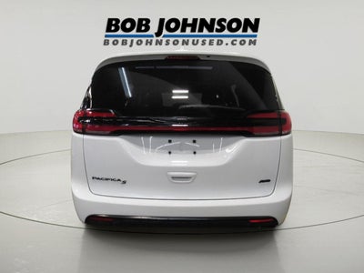 2022 Chrysler Pacifica Touring L AWD