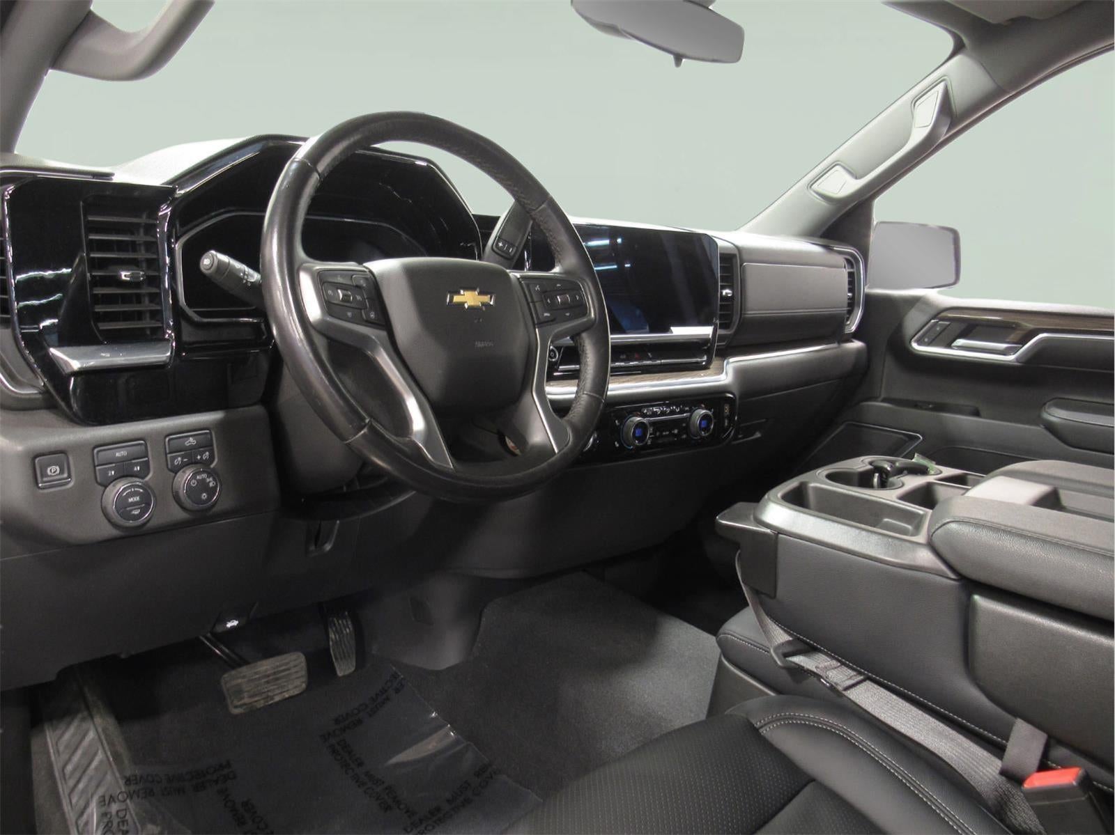 2022 Chevrolet Silverado 1500 LT (2FL)