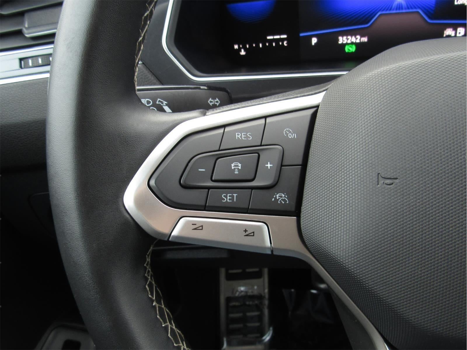 2023 Volkswagen Tiguan 2.0T SE R-Line Black