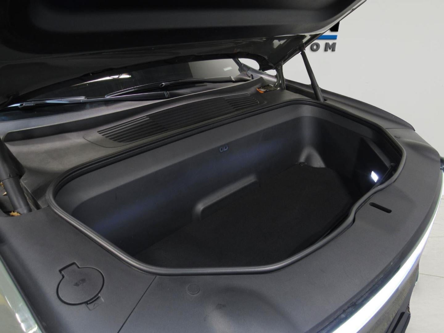 2023 RIVIAN R1S Launch Edition