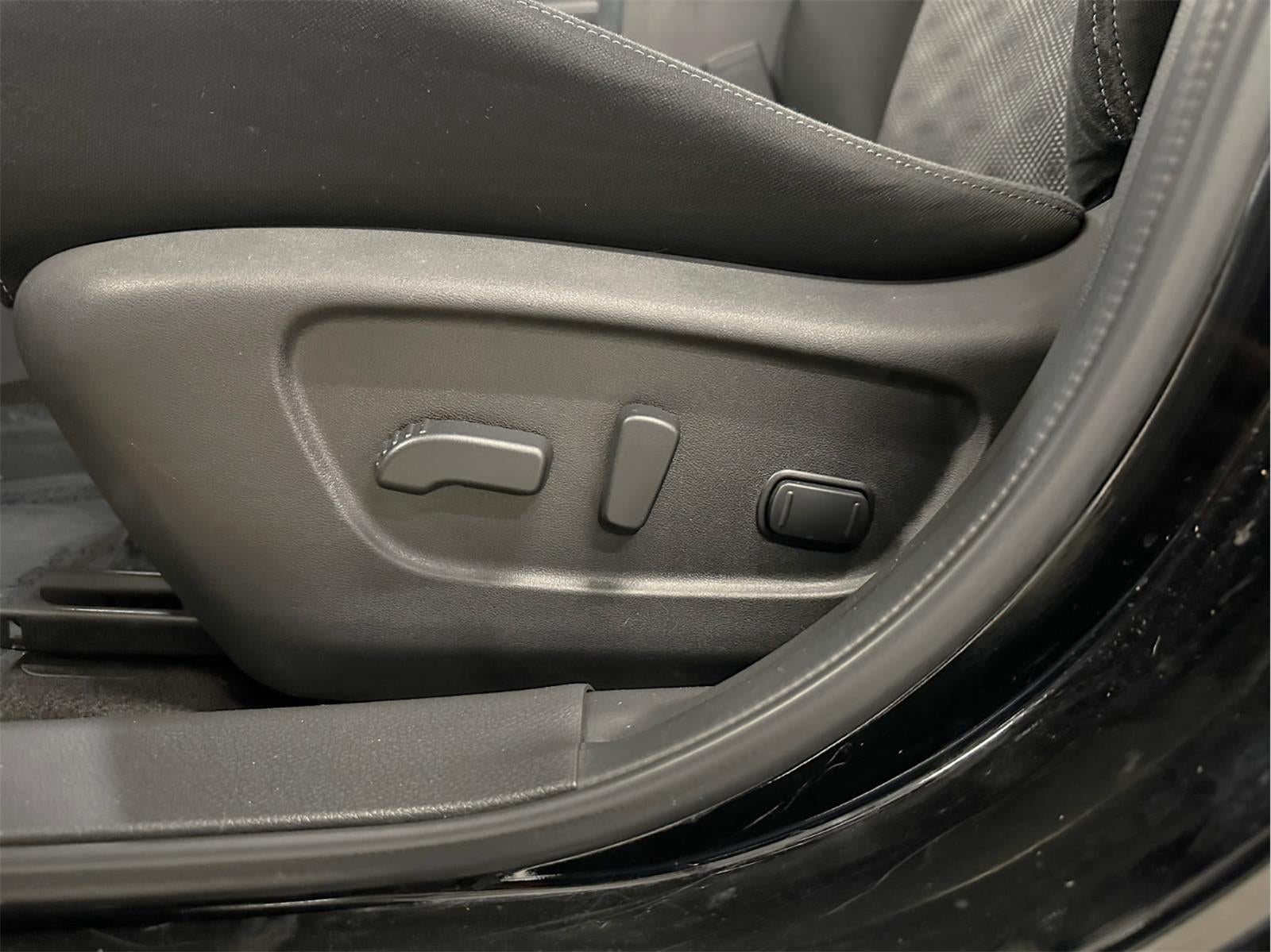 2020 Nissan Rogue Sport SV