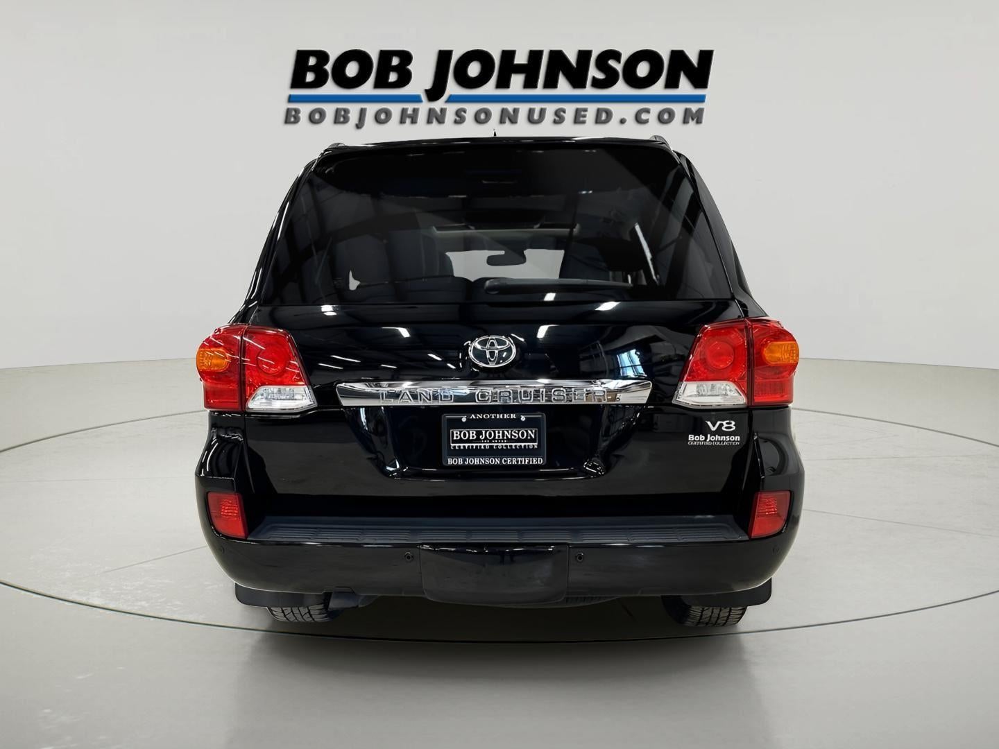 2013 Toyota Land Cruiser V8