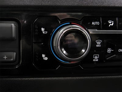 2025 Chevrolet Silverado 1500 LT w/ 22" Wheels *CarBravo Certified*