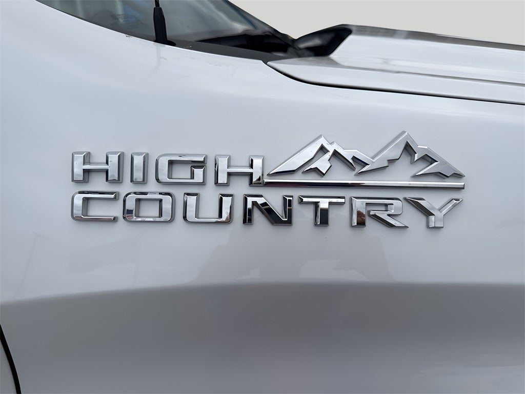 2022 Chevrolet Silverado 1500 High Country