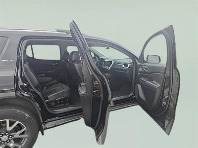 2023 GMC Acadia SLT Fresh Trade! Bose, Remote Start, Heated Seats, Pow