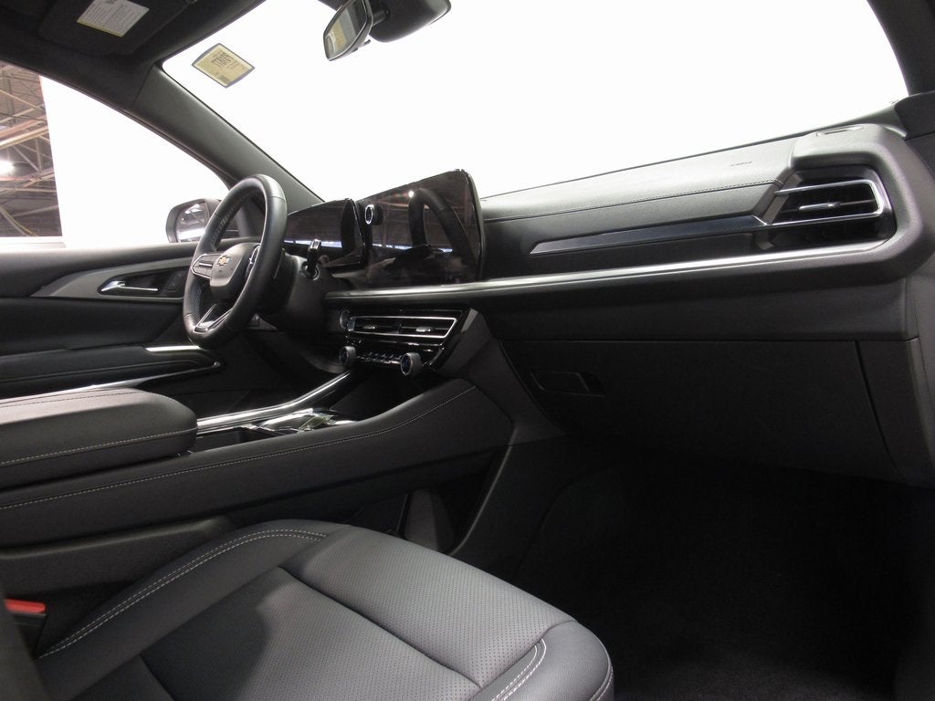 2025 Chevrolet Traverse LT 2LT