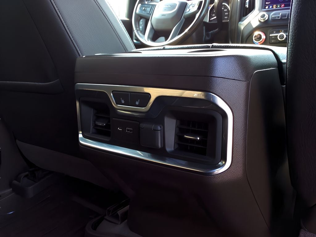 2020 GMC Sierra 1500 Denali With MATCHING FIBERGLASS CAP