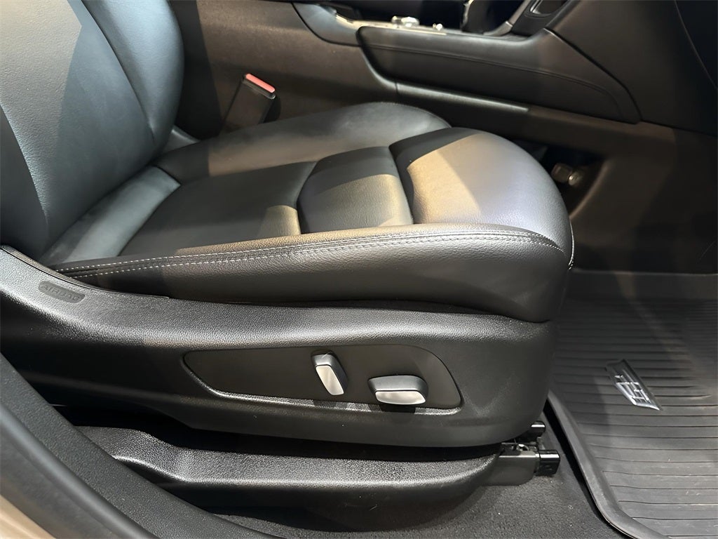 2022 Cadillac XT5 Luxury