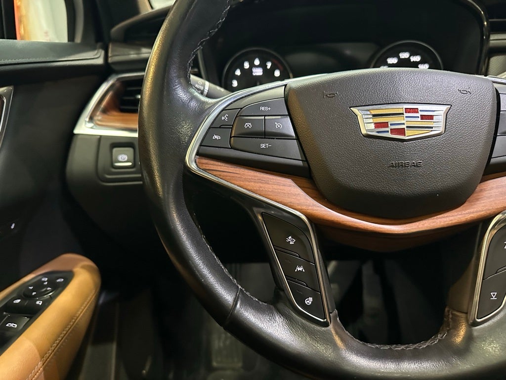 2021 Cadillac XT5 Premium Luxury