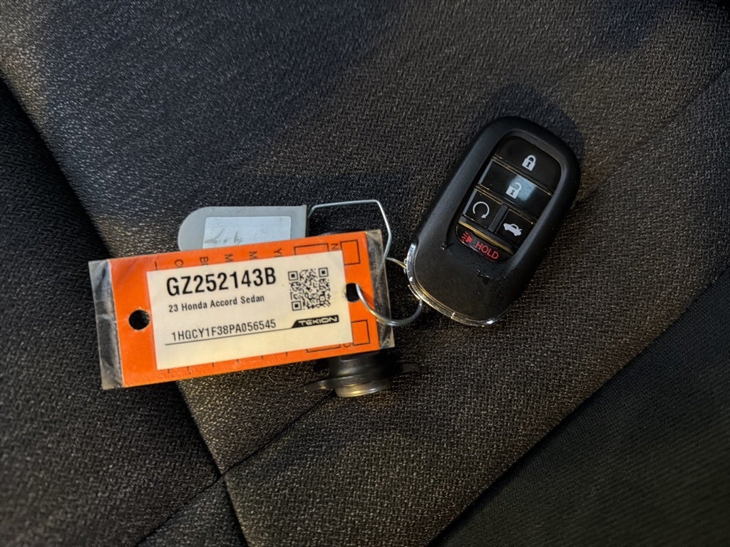 2023 Honda Accord EX CARBRAVO