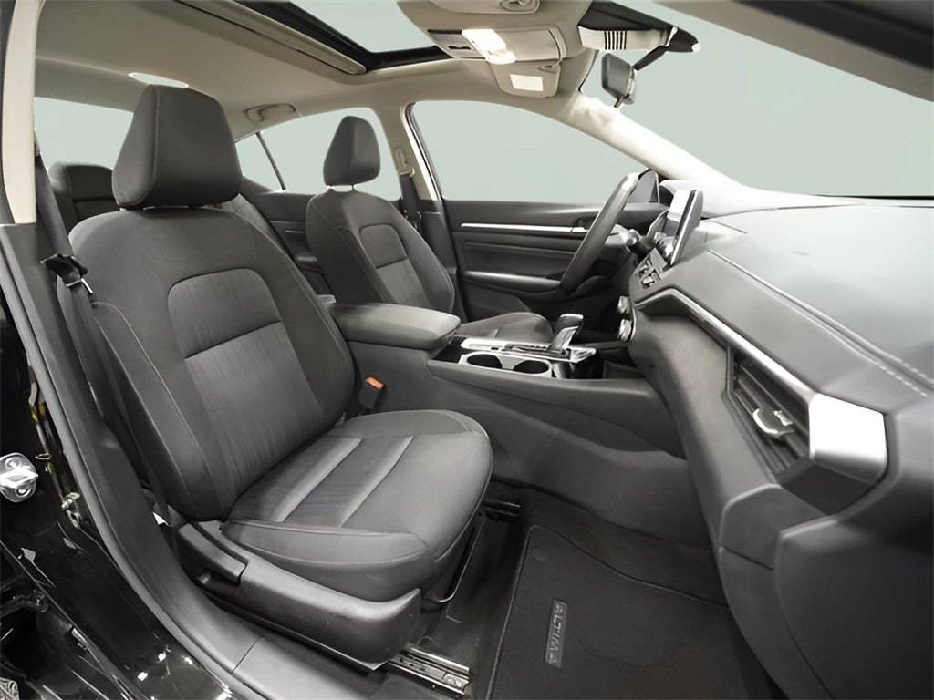 2022 Nissan Altima 2.5 SV AWD *CarBravo Certified*